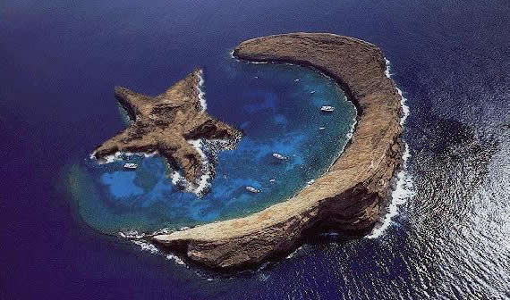 Cresent moon and star island