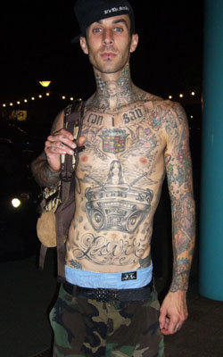 TRAVIS BARKER TATTOO PICS PHOTOS PICTURES of his tattoos